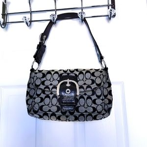Coach shoulder bag, excellent condition